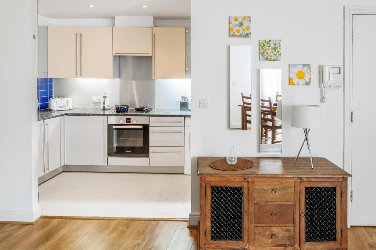 Comfortable And Bright Apartment In Tower Bridge Londra Dış mekan fotoğraf